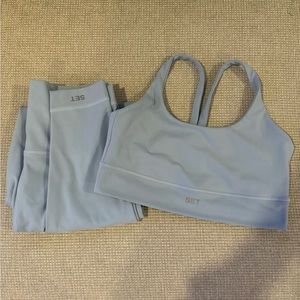 Set Active set with power y bra